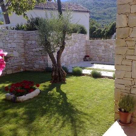 Apartments Villa Ina Brseč Dış mekan fotoğraf